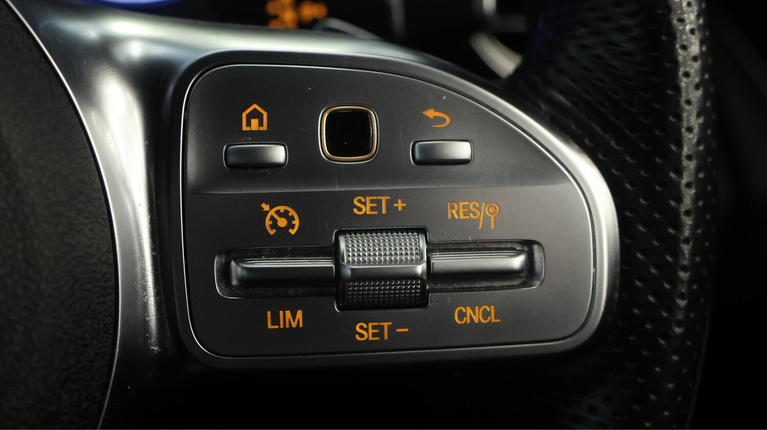 Used Mercedes-Benz GLC 2020 for sale - 76227431: Photo 27