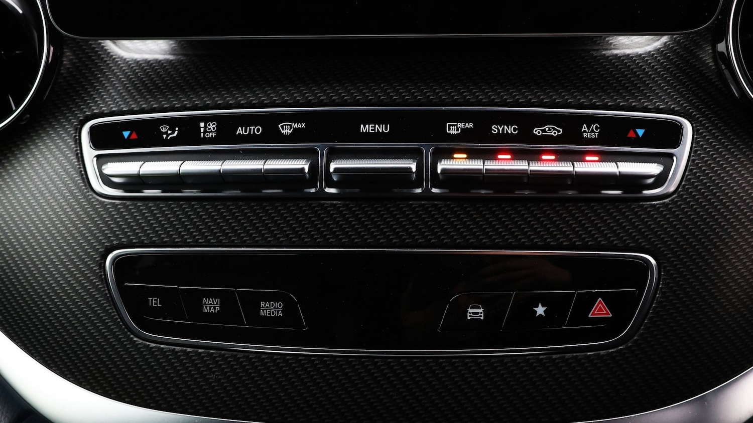 Used Mercedes-Benz V-Class 2023 for sale - 77617615: Photo 12