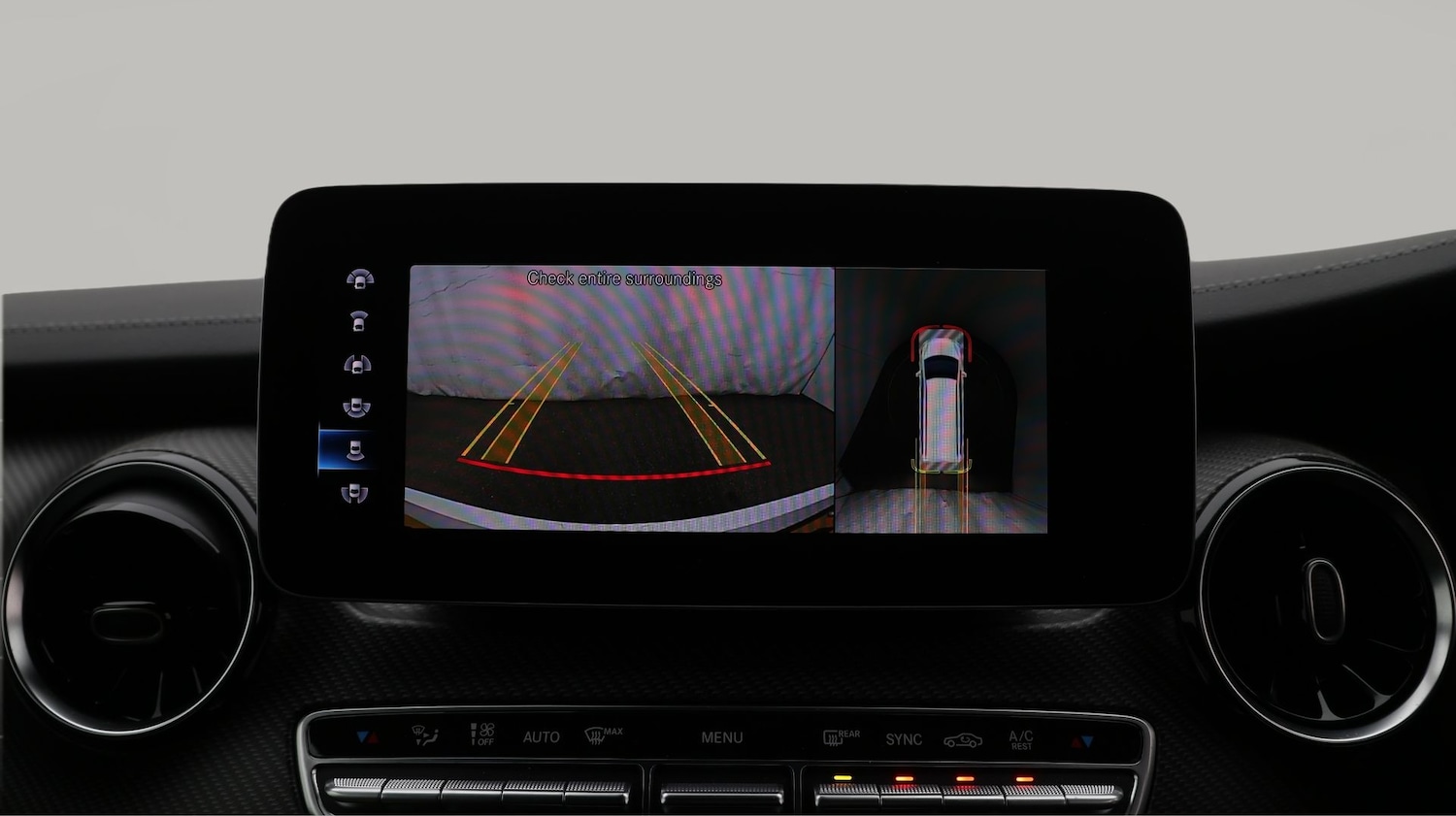 Used Mercedes-Benz V-Class 2023 for sale - 77617615: Photo 25