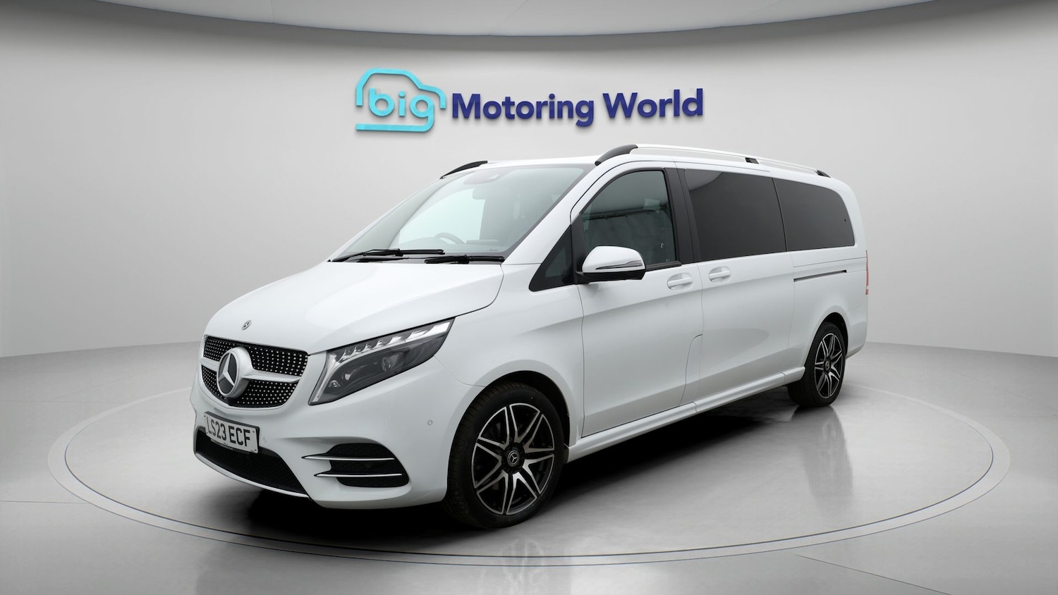 Used Mercedes-Benz V-Class 2023 for sale - 77617615: Photo 3