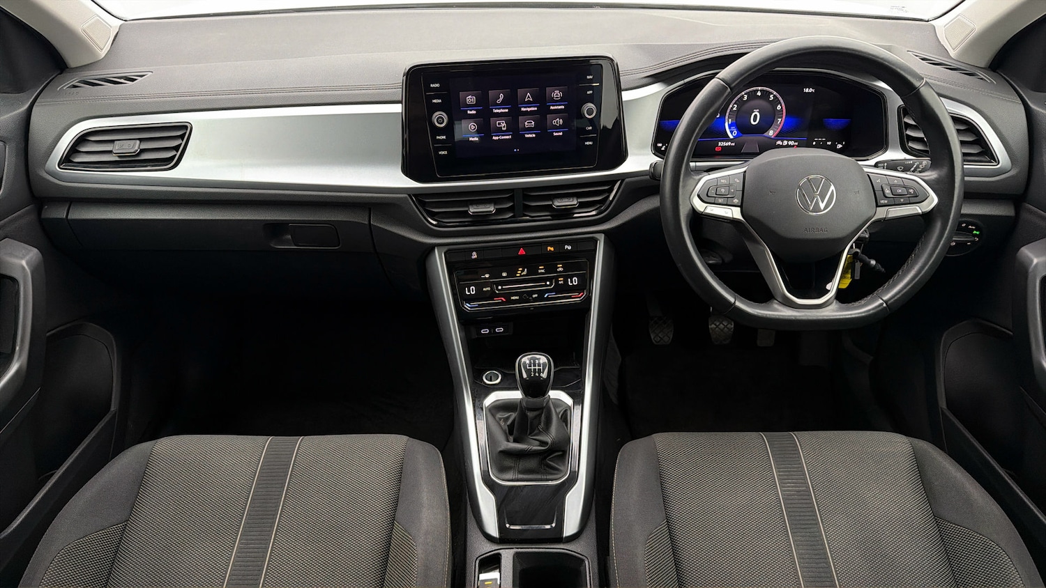 Used Volkswagen T-Roc 2023 for sale - 78089383: Photo 12