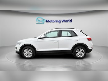Used Volkswagen T-Roc 2023 for sale - 78089383: Photo