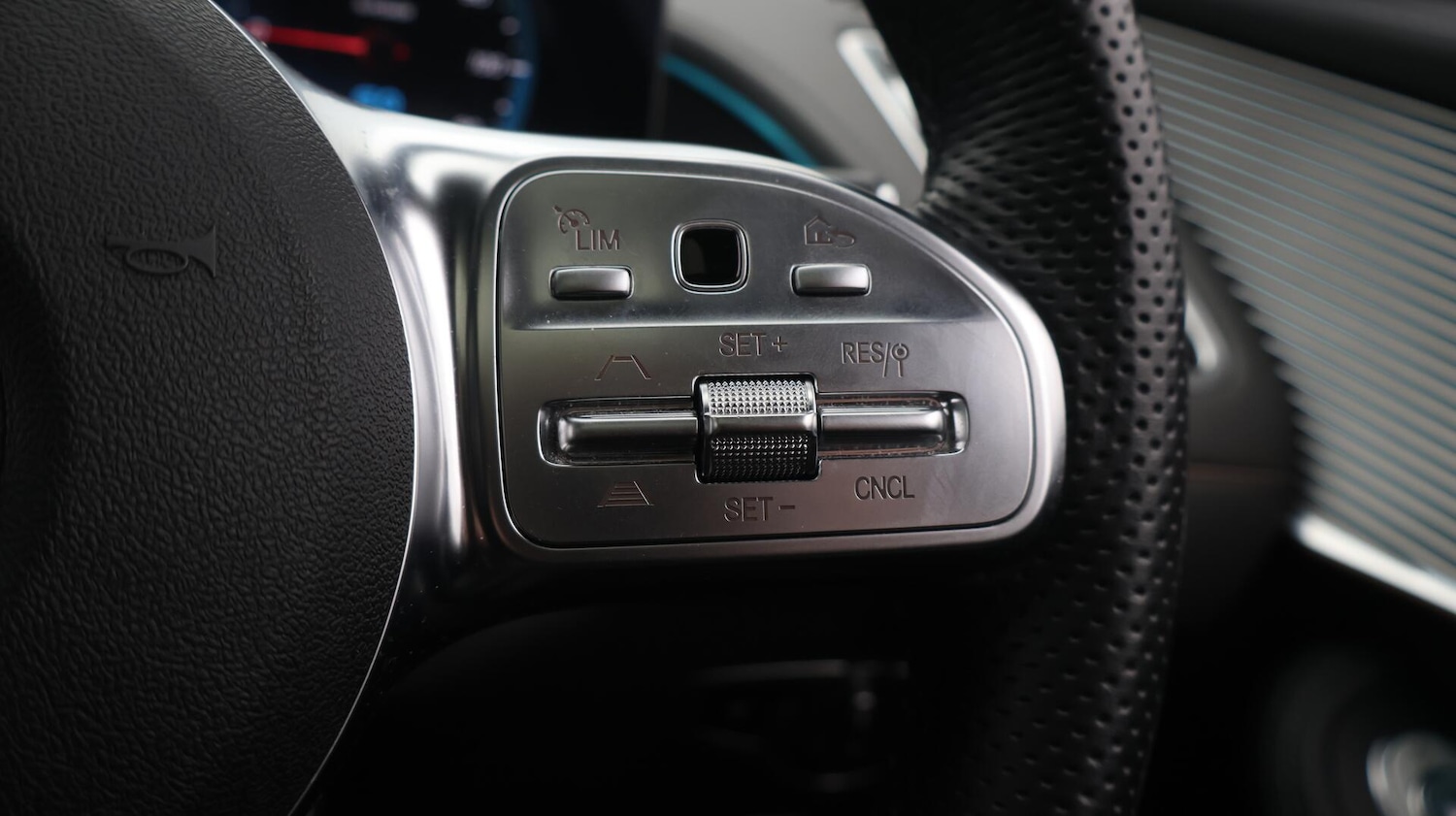 Used Mercedes-Benz EQC 2022 for sale - 76423050: Photo 27