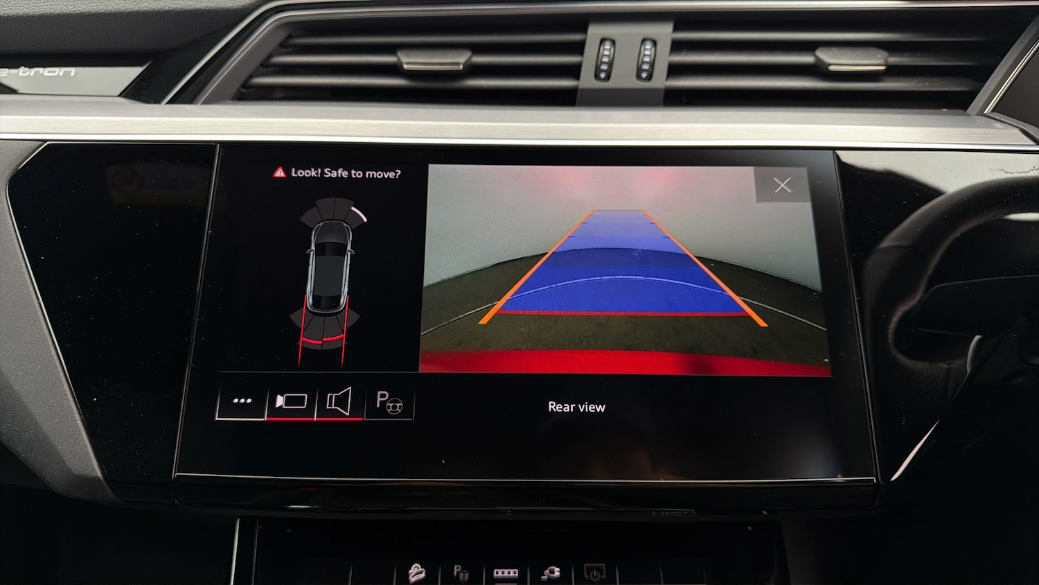 Used Audi e-tron 2022 for sale - 78014692: Photo 27