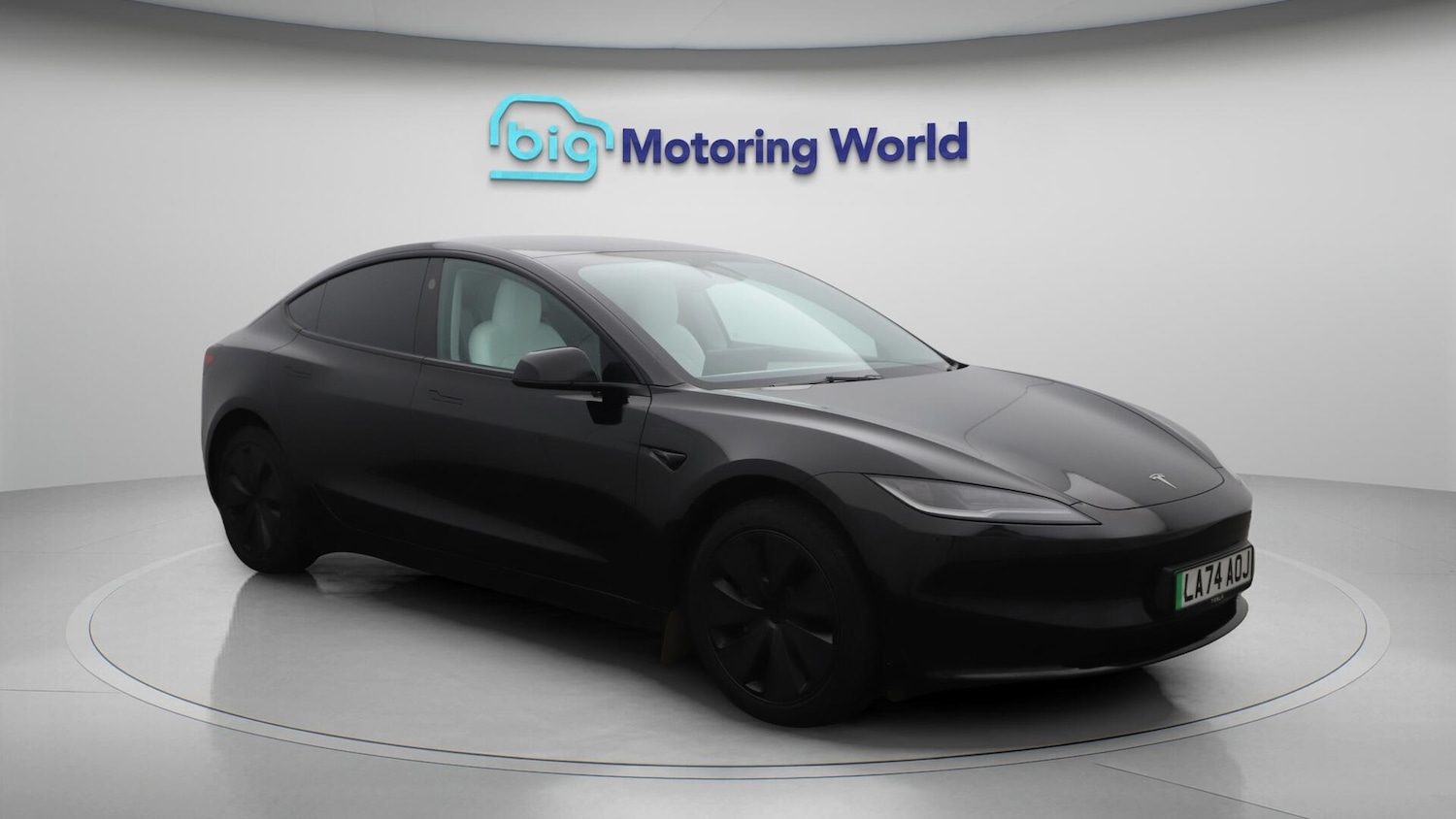 Used Tesla Model 3 2024 for sale - 76032082: Photo 2