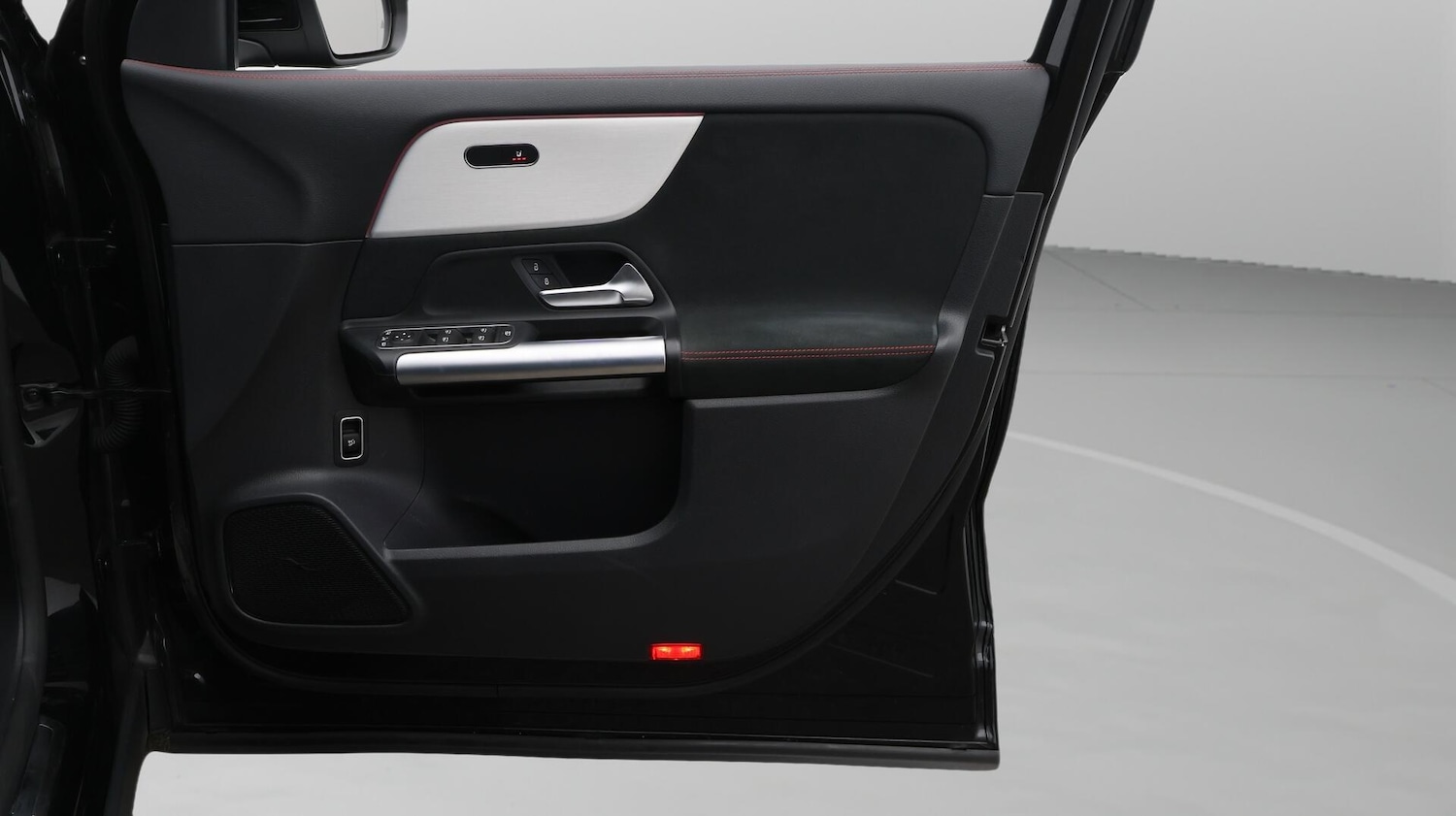 Used Mercedes-Benz EQA 2023 for sale - 76584423: Photo 16