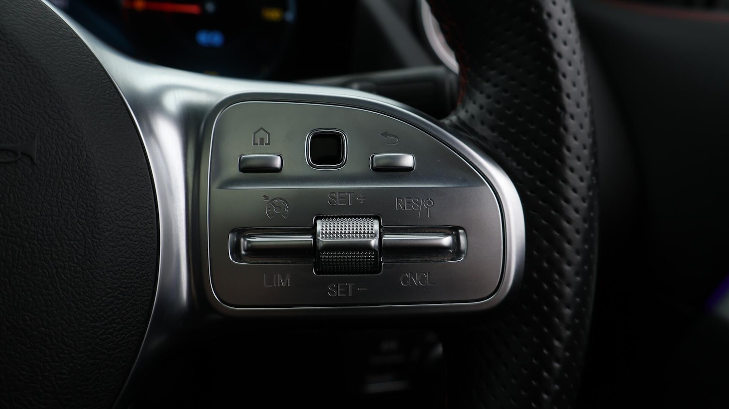 Used Mercedes-Benz EQA 2023 for sale - 76584423: Photo 30