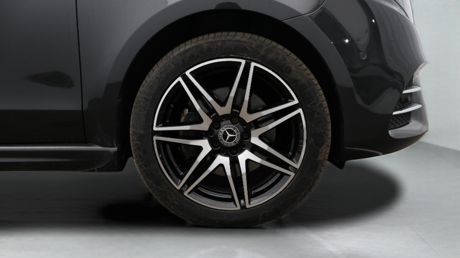 Used Mercedes-Benz V-Class 2023 for sale - 76484430: Photo 19