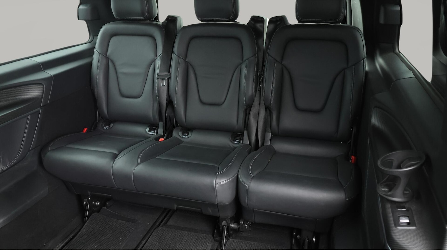 Used Mercedes-Benz V-Class 2023 for sale - 76484430: Photo 21