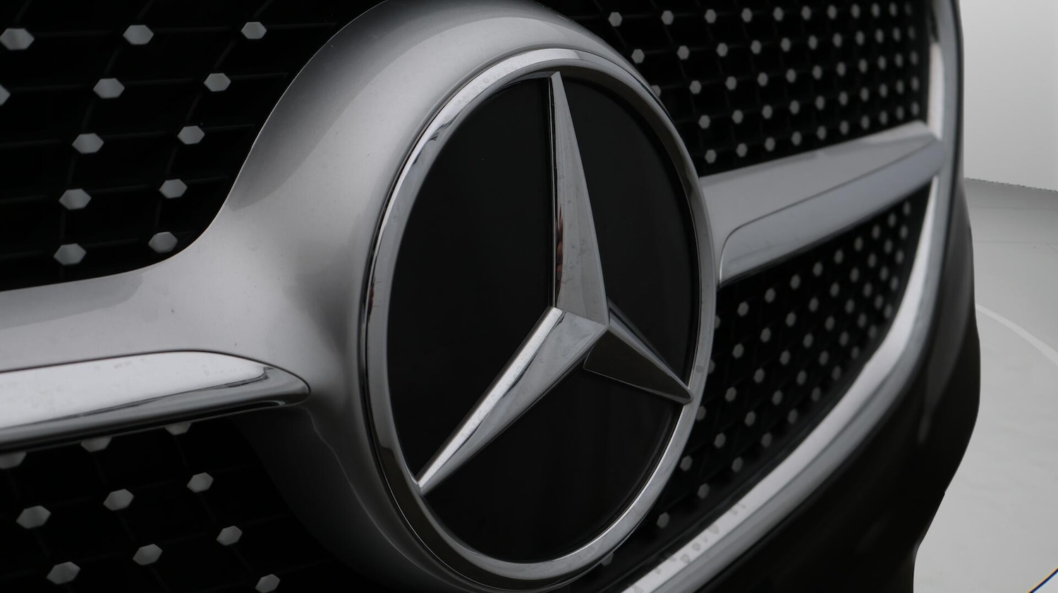 Used Mercedes-Benz V-Class 2023 for sale - 76484430: Photo 24