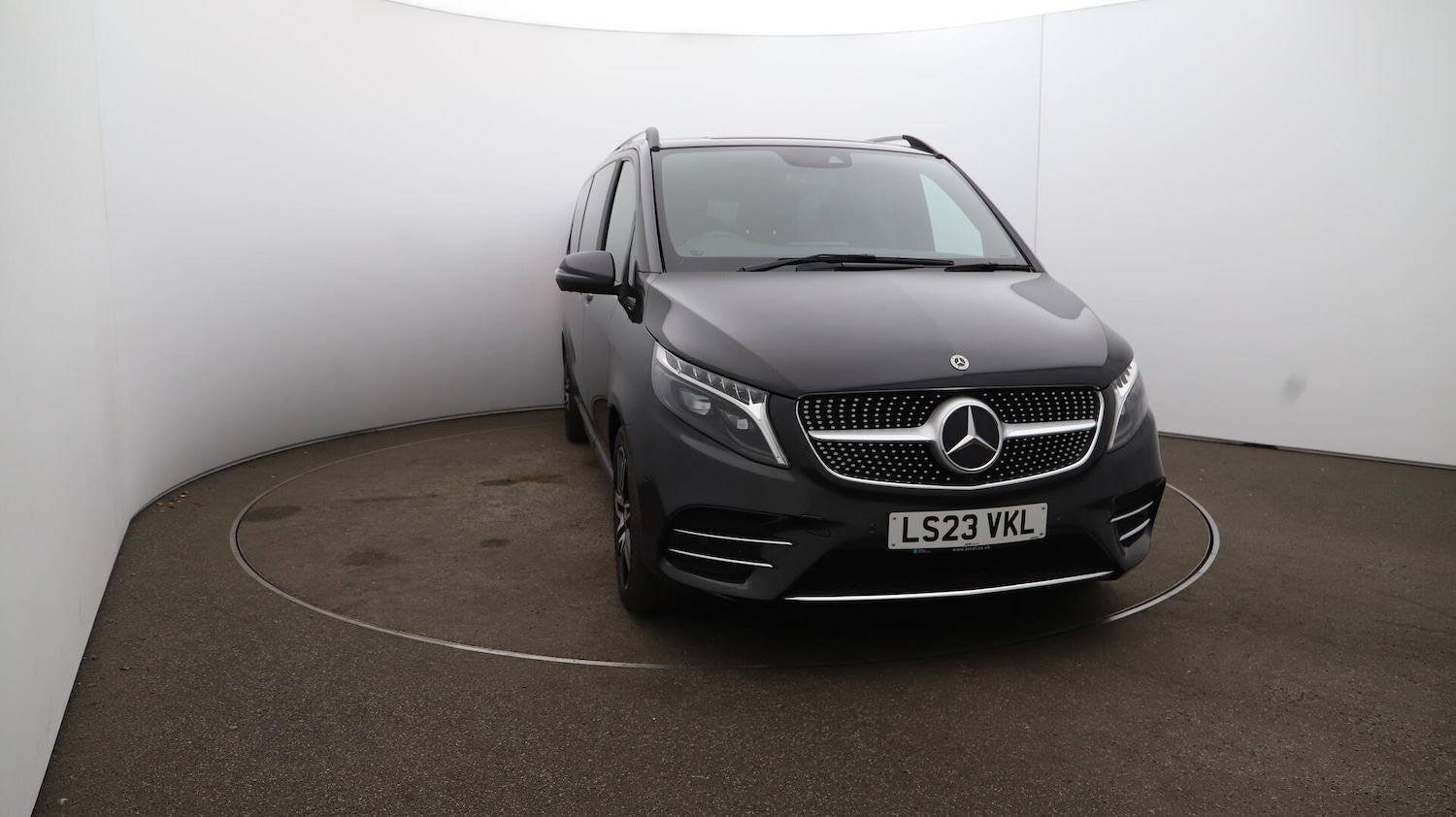 Used Mercedes-Benz V-Class 2023 for sale - 76484430: Photo 42