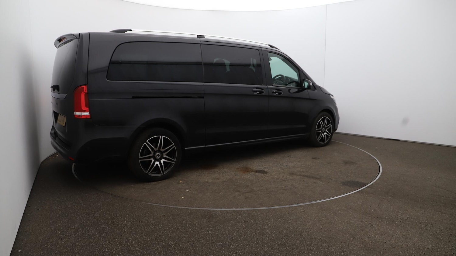 Used Mercedes-Benz V-Class 2023 for sale - 76484430: Photo 54