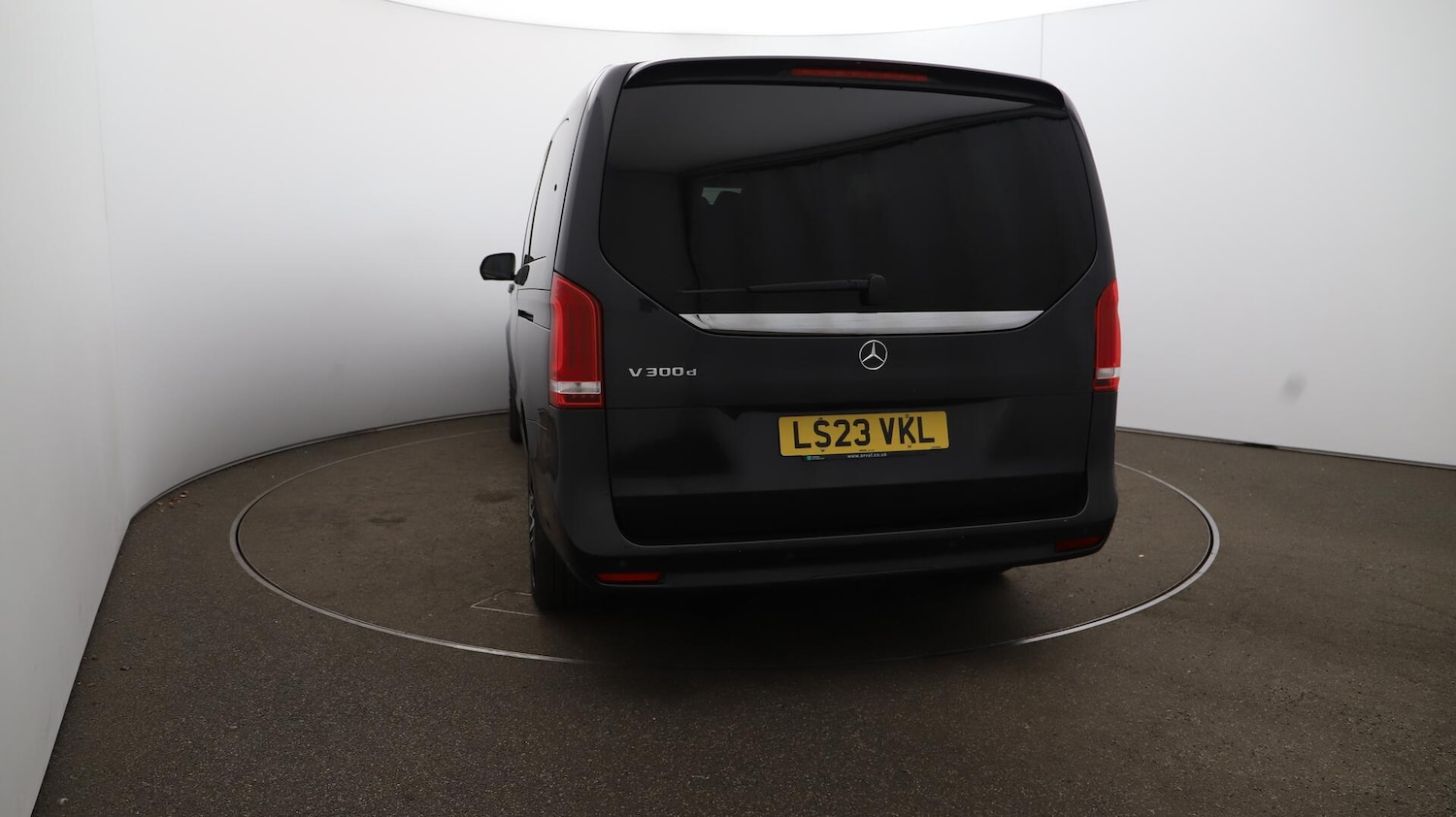 Used Mercedes-Benz V-Class 2023 for sale - 76484430: Photo 61