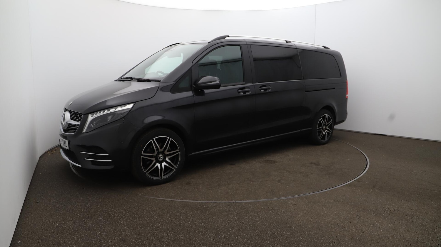 Used Mercedes-Benz V-Class 2023 for sale - 76484430: Photo 69