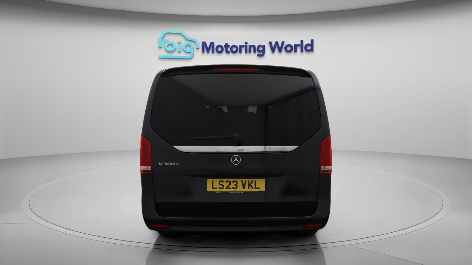 Used Mercedes-Benz V-Class 2023 for sale - 76484430: Photo 7