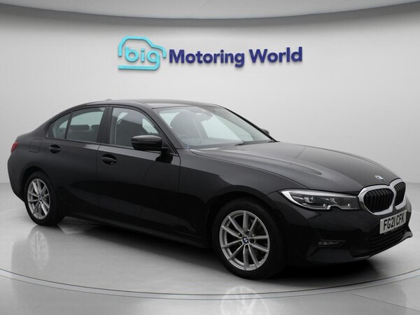 Used BMW 3 Series 2021 for sale - 76190055: Photo 1