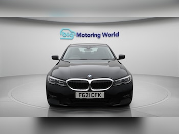 Used BMW 3 Series 2021 for sale - 76190055: Photo 3