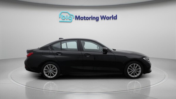 Used BMW 3 Series 2021 for sale - 76190055: Photo 9