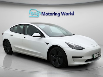 Tesla - Model 3