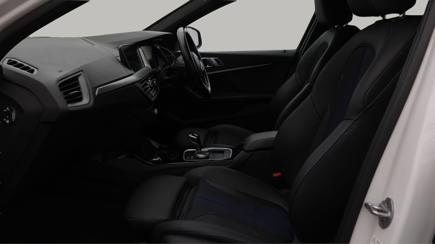 Used BMW 1 Series 2023 for sale - 77610310: Photo 14