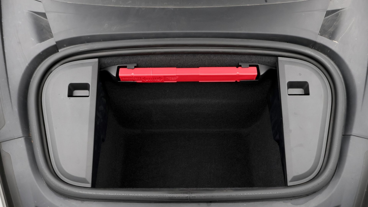 Used Porsche Taycan 2023 for sale - 77536132: Photo 19