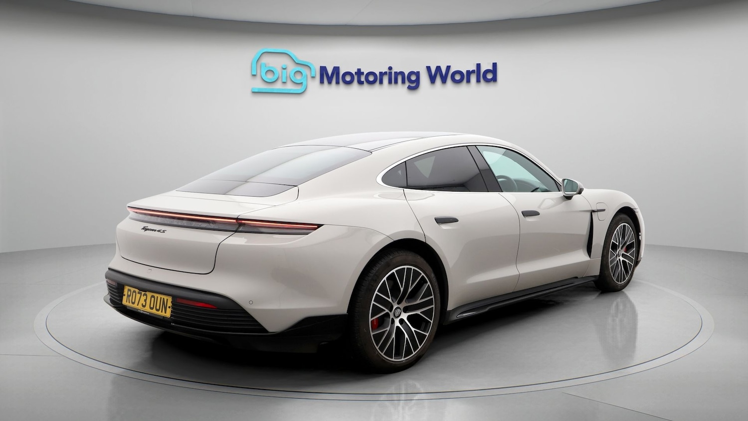 Used Porsche Taycan 2023 for sale - 77536132: Photo 7