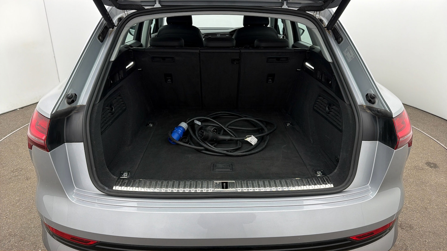 Used Audi e-tron 2021 for sale - 78025863: Photo 16