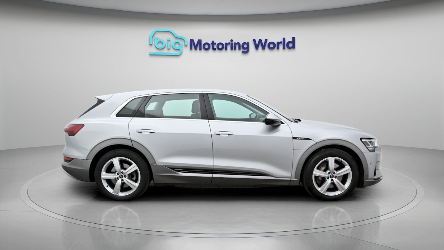 Used Audi e-tron 2021 for sale - 78025863: Photo 8