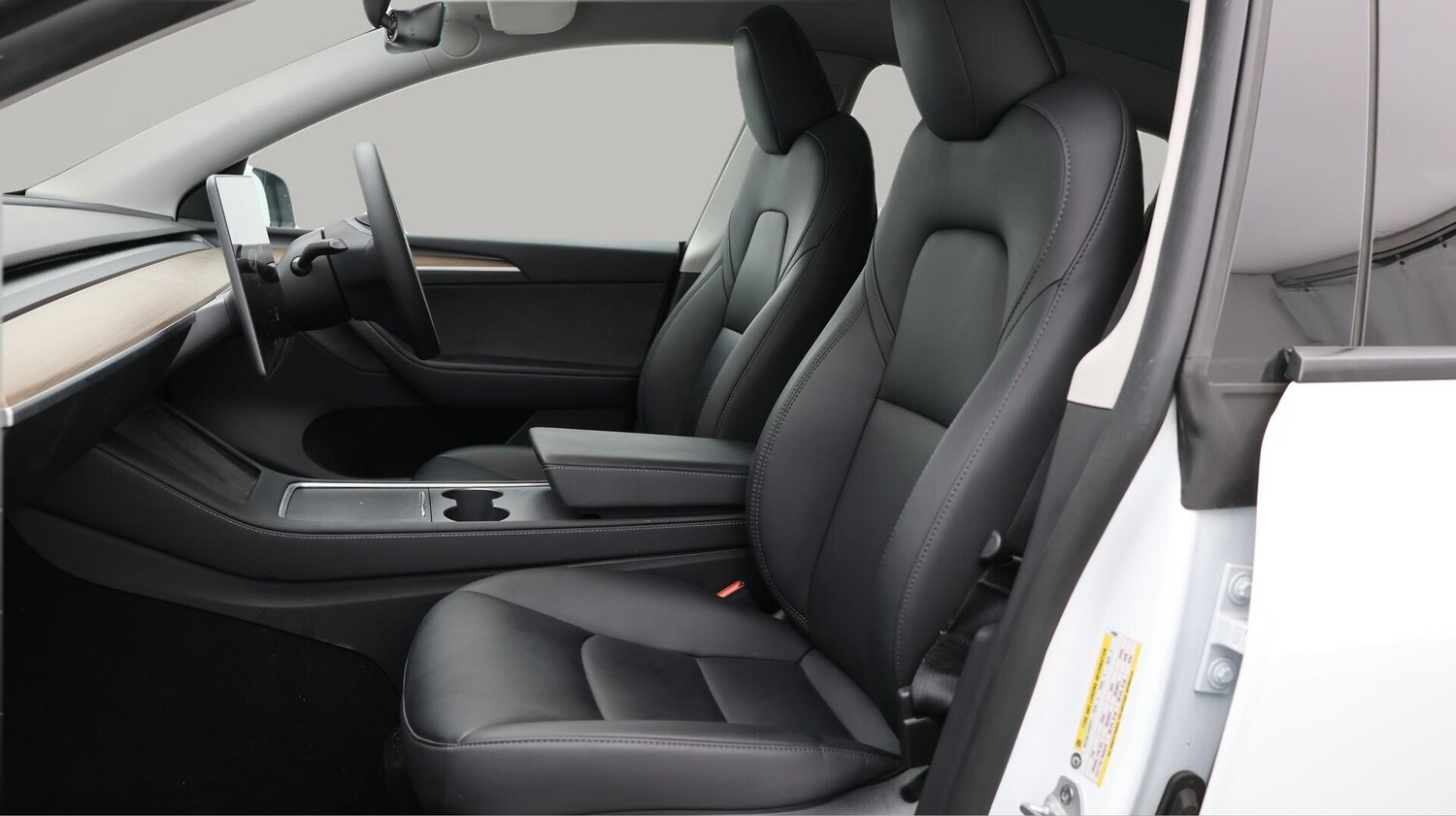 Used Tesla Model Y 2024 for sale - 76689788: Photo 15