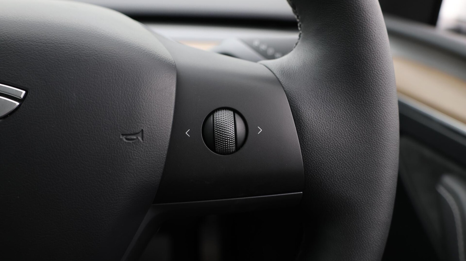 Used Tesla Model Y 2024 for sale - 76689788: Photo 25