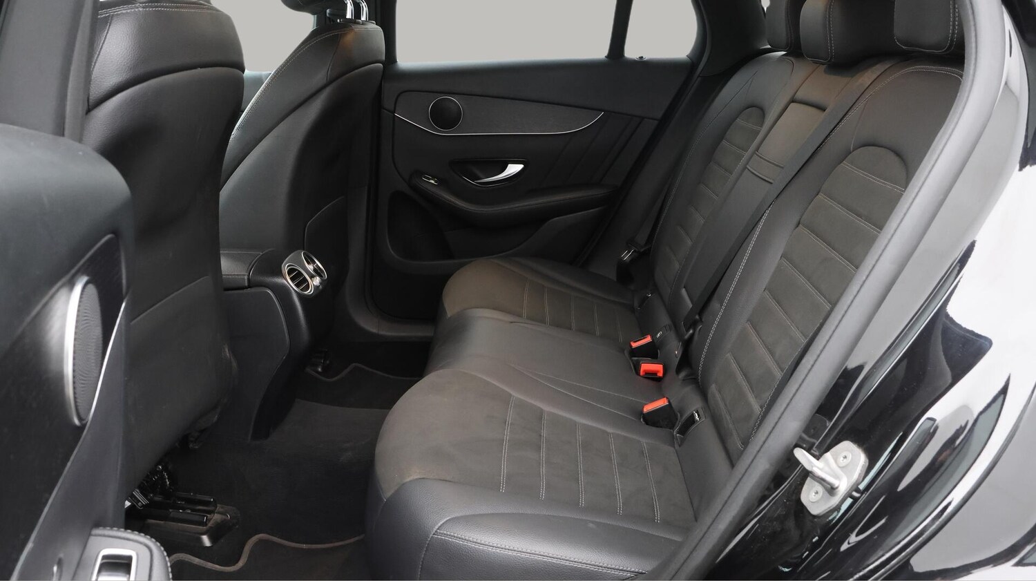 Used Mercedes-Benz GLC 2020 for sale - 76260508: Photo 17