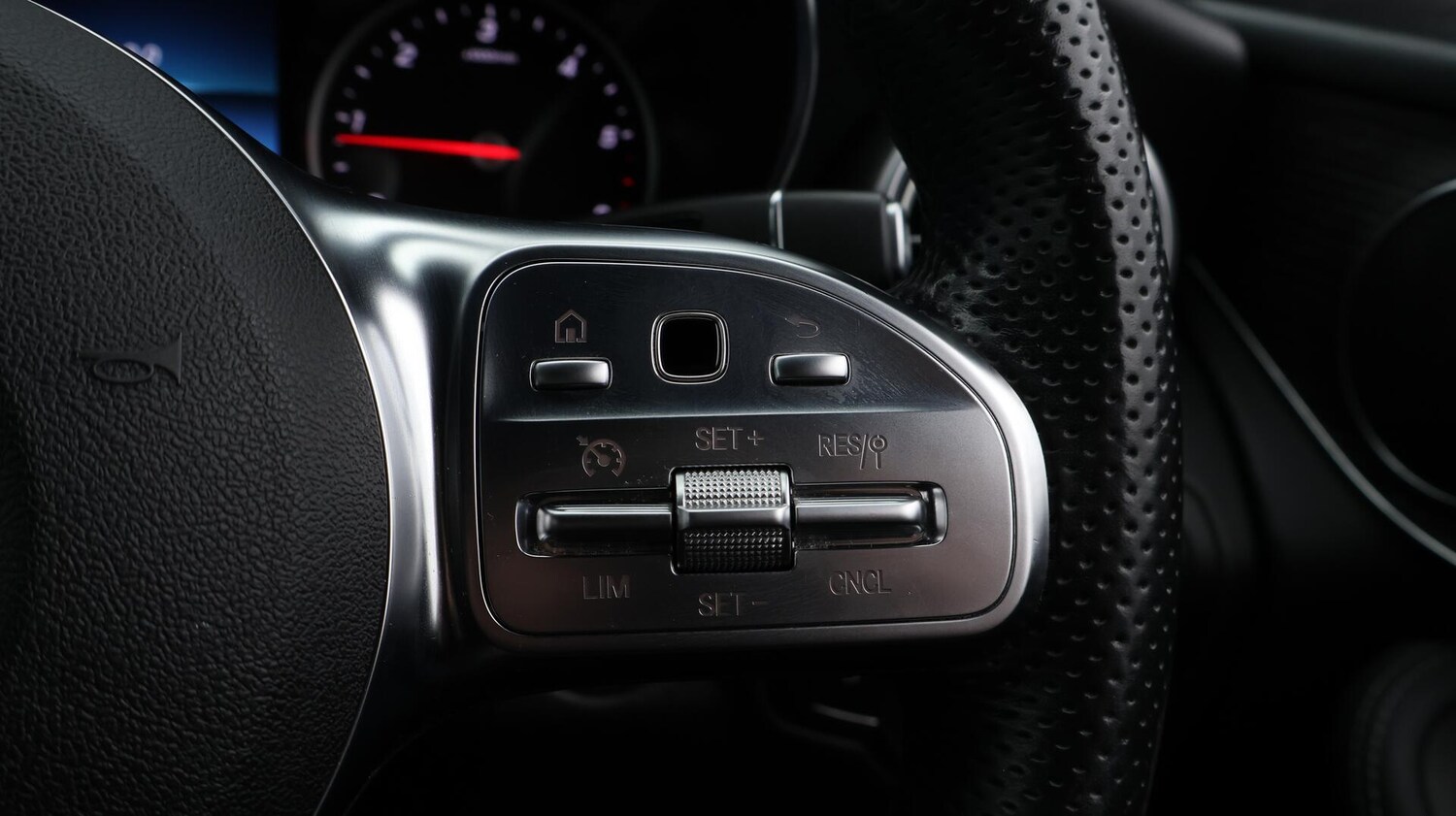 Used Mercedes-Benz GLC 2020 for sale - 76260508: Photo 26