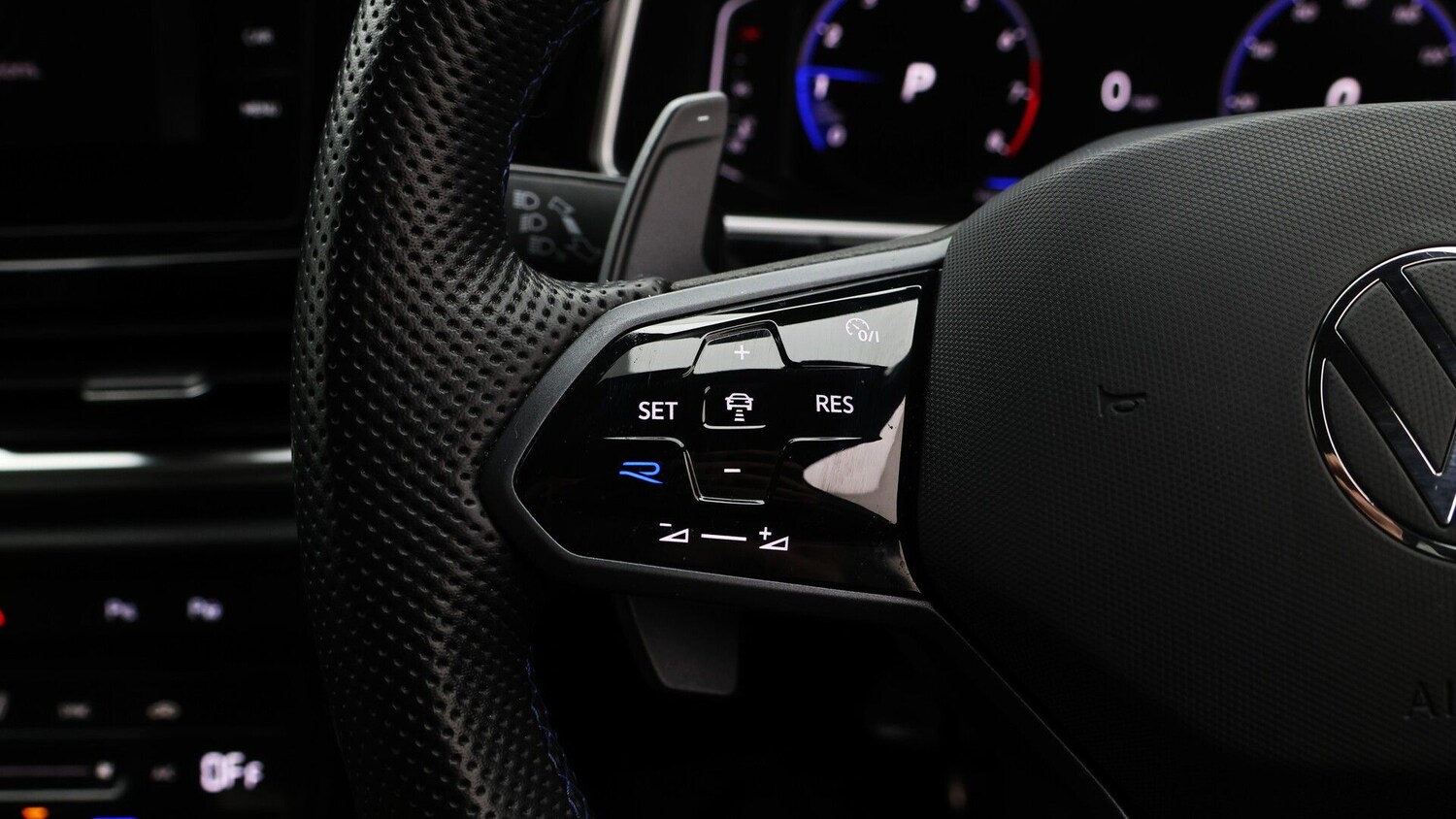 Used Volkswagen T-Roc 2023 for sale - 77491006: Photo 26