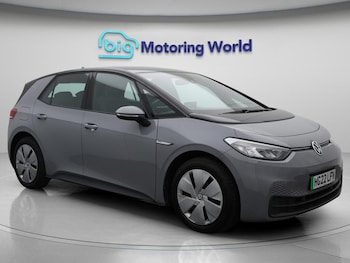 2022 (22) - 107KW Life Pro 58kWh 5dr Auto