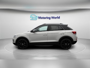 Used Volkswagen T-Roc 2023 for sale - 78237211: Photo