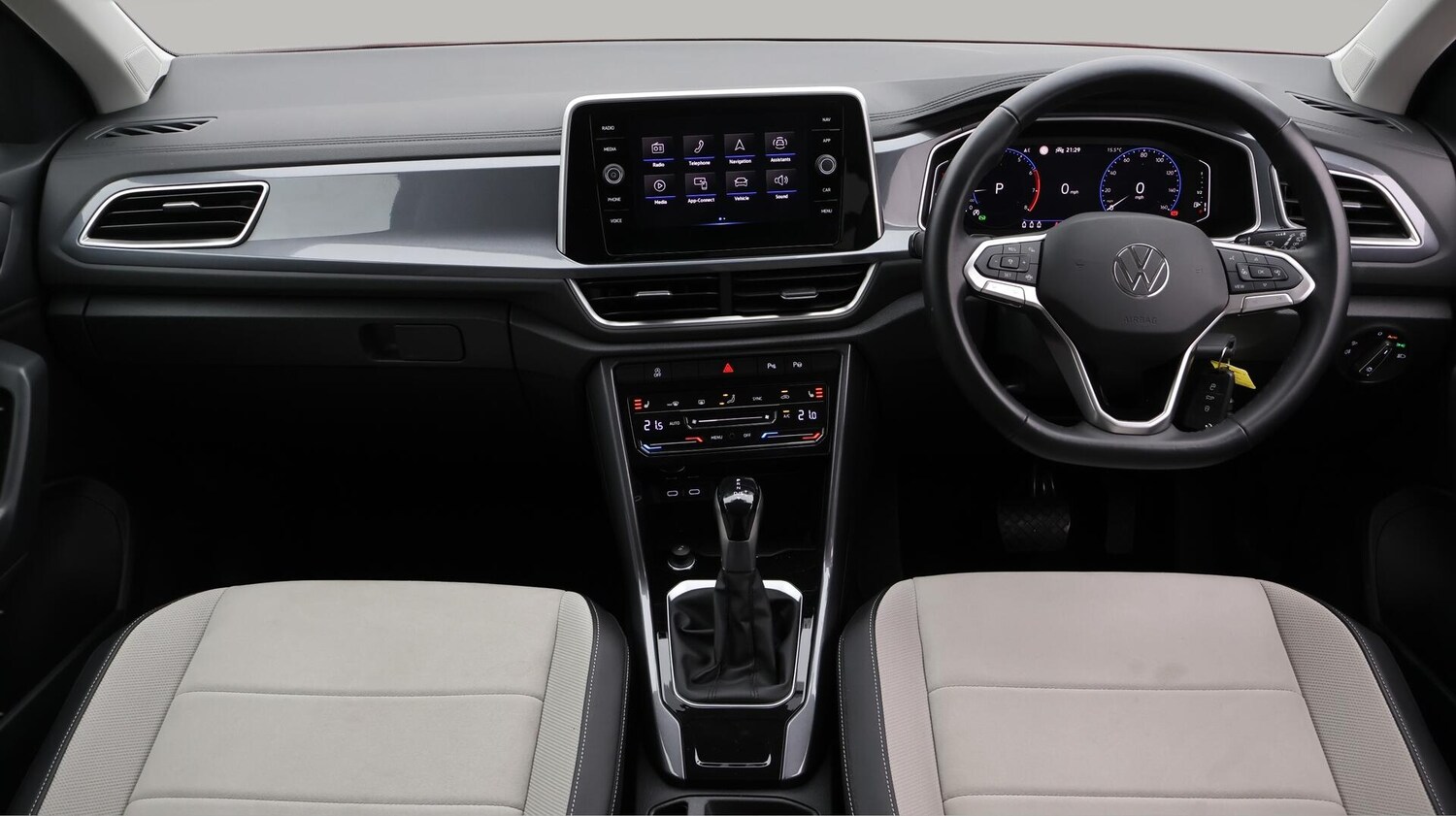 Used Volkswagen T-Roc 2022 for sale - 76742737: Photo 14