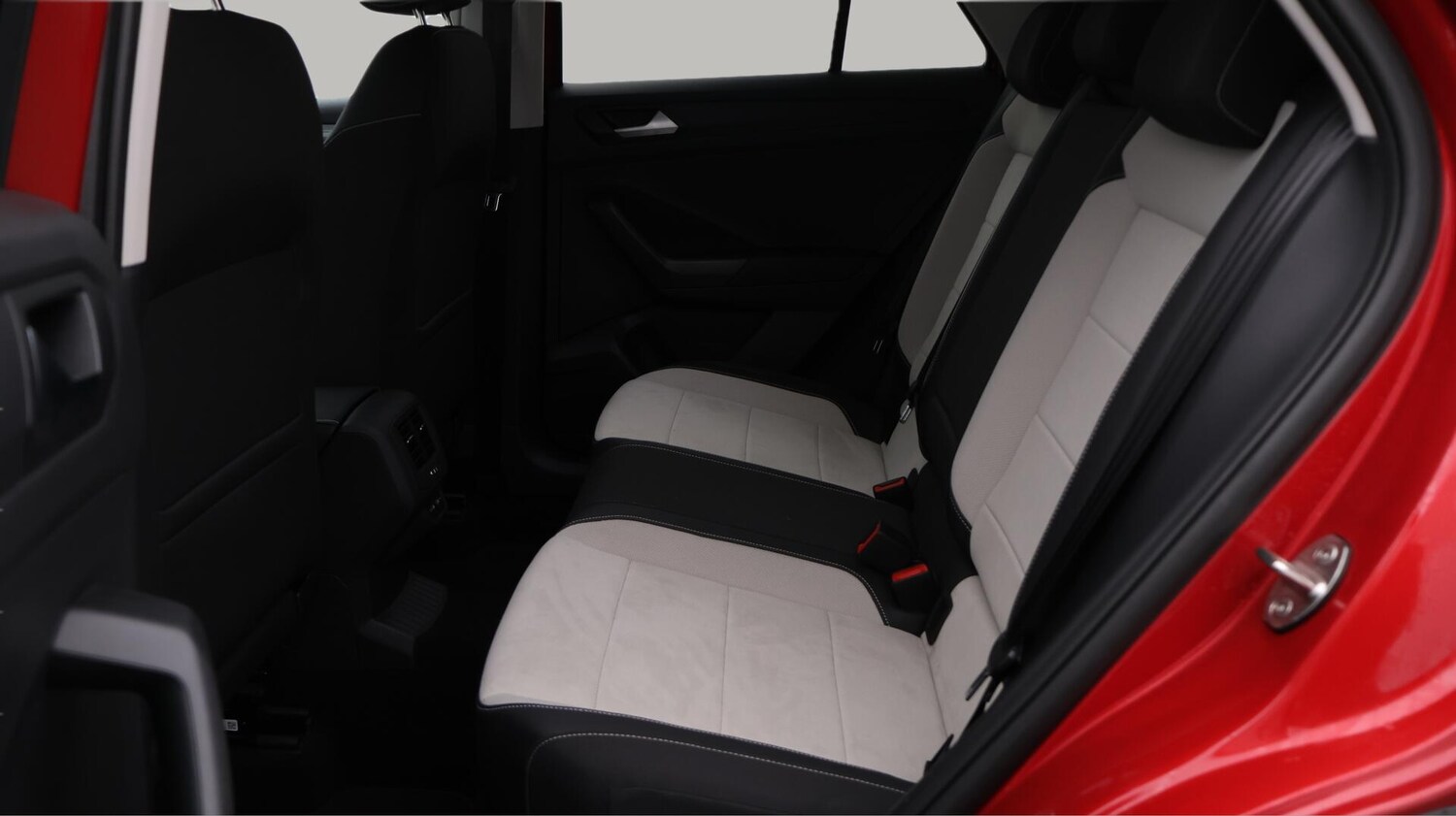 Used Volkswagen T-Roc 2022 for sale - 76742737: Photo 17