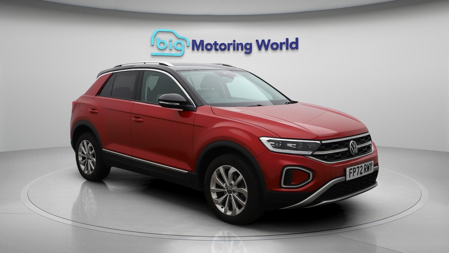Used Volkswagen T-Roc 2022 for sale - 76742737: Photo 2