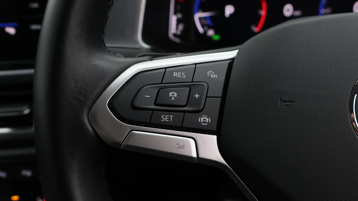 Used Volkswagen T-Roc 2022 for sale - 76742737: Photo 25