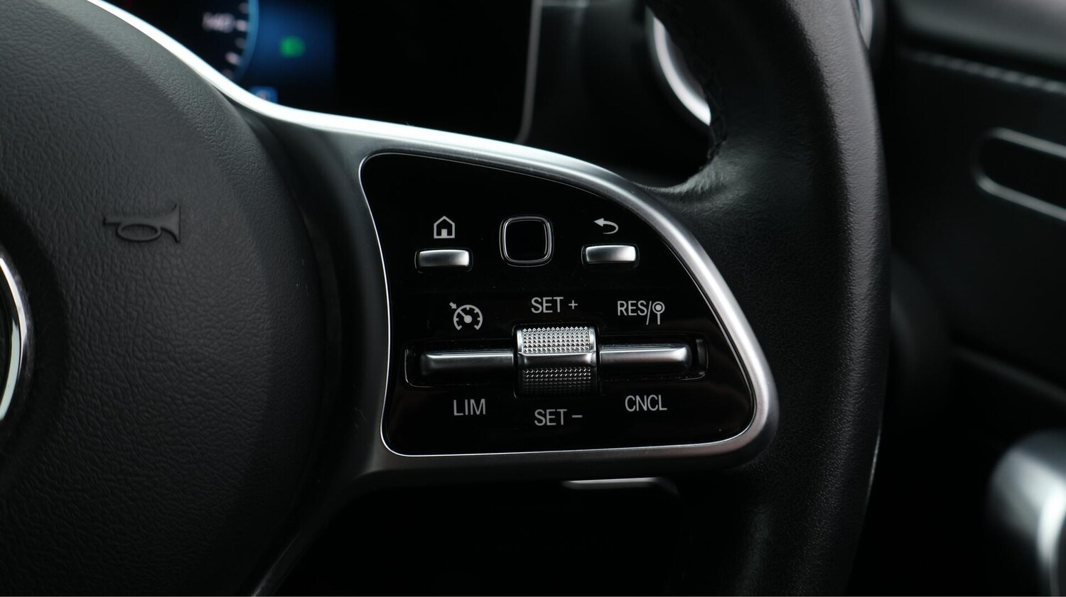 Used Mercedes-Benz A-Class 2019 for sale - 76633548: Photo 25