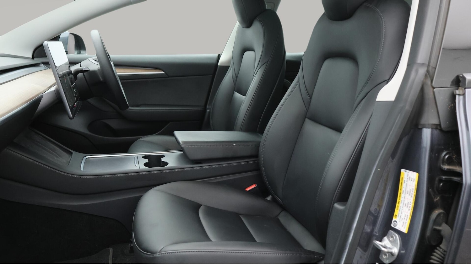 Used Tesla Model 3 2021 for sale - 76137230: Photo 15