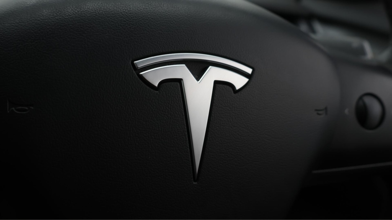 Used Tesla Model 3 2021 for sale - 76137230: Photo 24