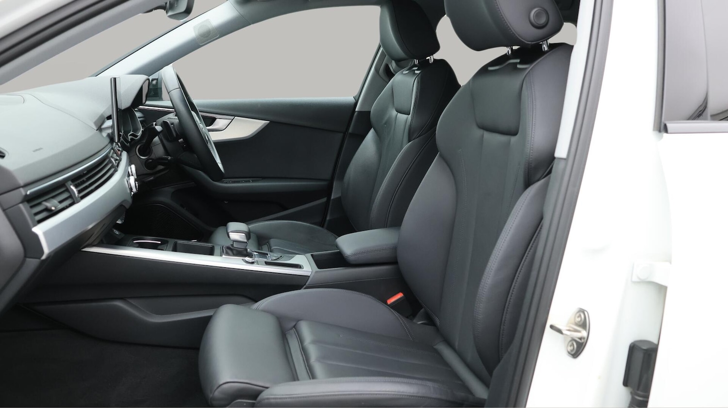 Used Audi A4 2021 for sale - 76572829: Photo 15