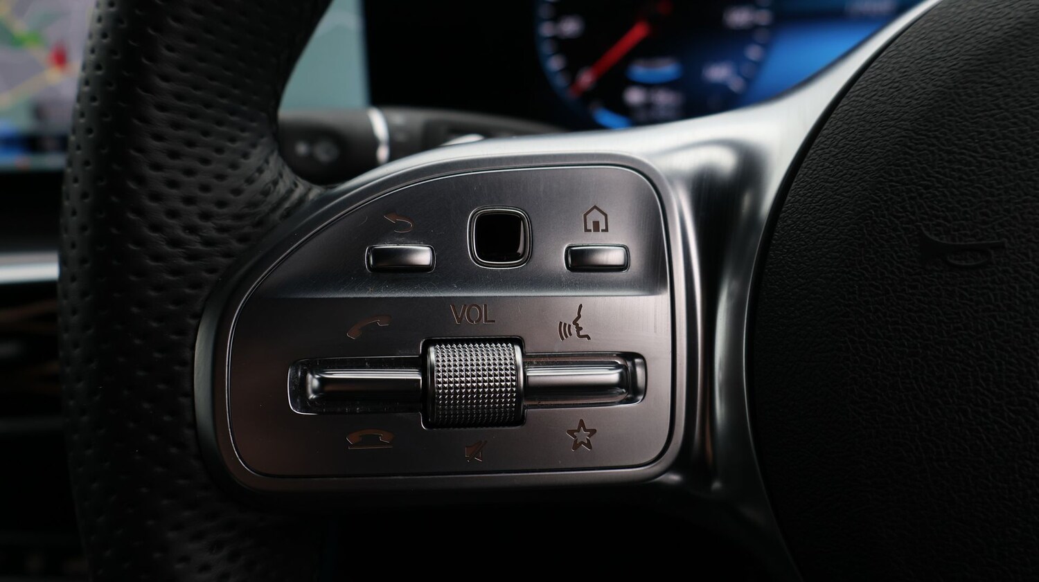 Used Mercedes-Benz EQC 2022 for sale - 77207631: Photo 25