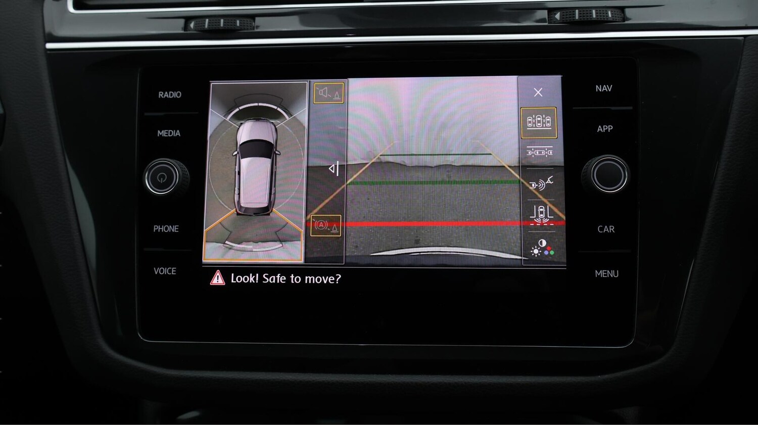 Used Volkswagen Tiguan 2020 for sale - 76753324: Photo 27