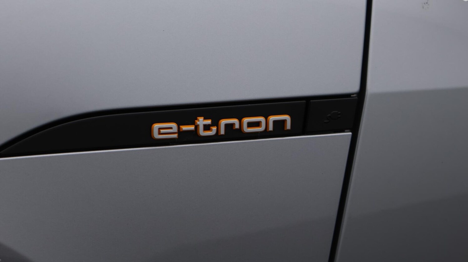 Used Audi e-tron 2022 for sale - 76458091: Photo 21