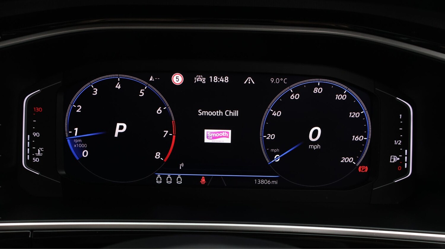 Used Volkswagen T-Roc for sale - 77618506: Photo 10