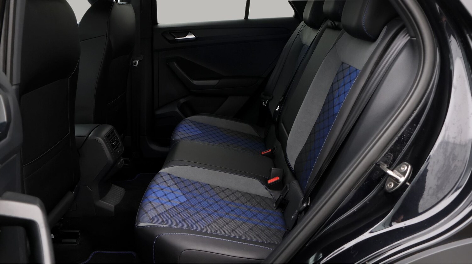 Used Volkswagen T-Roc for sale - 77618506: Photo 16