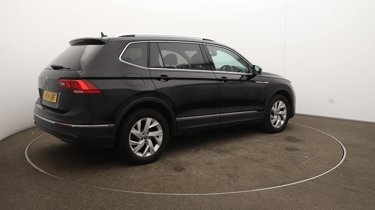 Used Volkswagen Tiguan Allspace 2024 for sale - 76108354: Photo 56