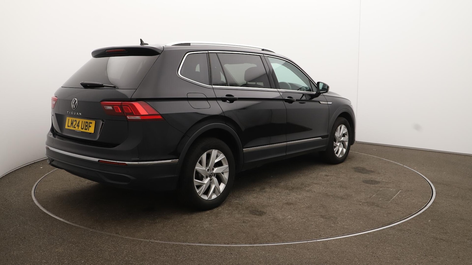 Used Volkswagen Tiguan Allspace 2024 for sale - 76108354: Photo 57